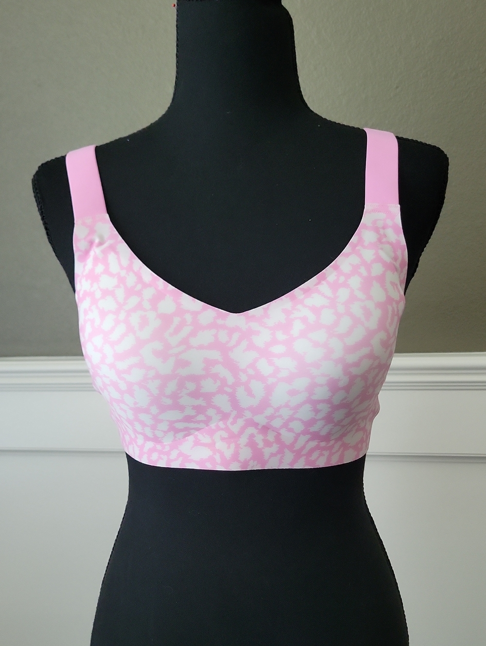 Seamless Pink Leopard Print Wireless Bralette